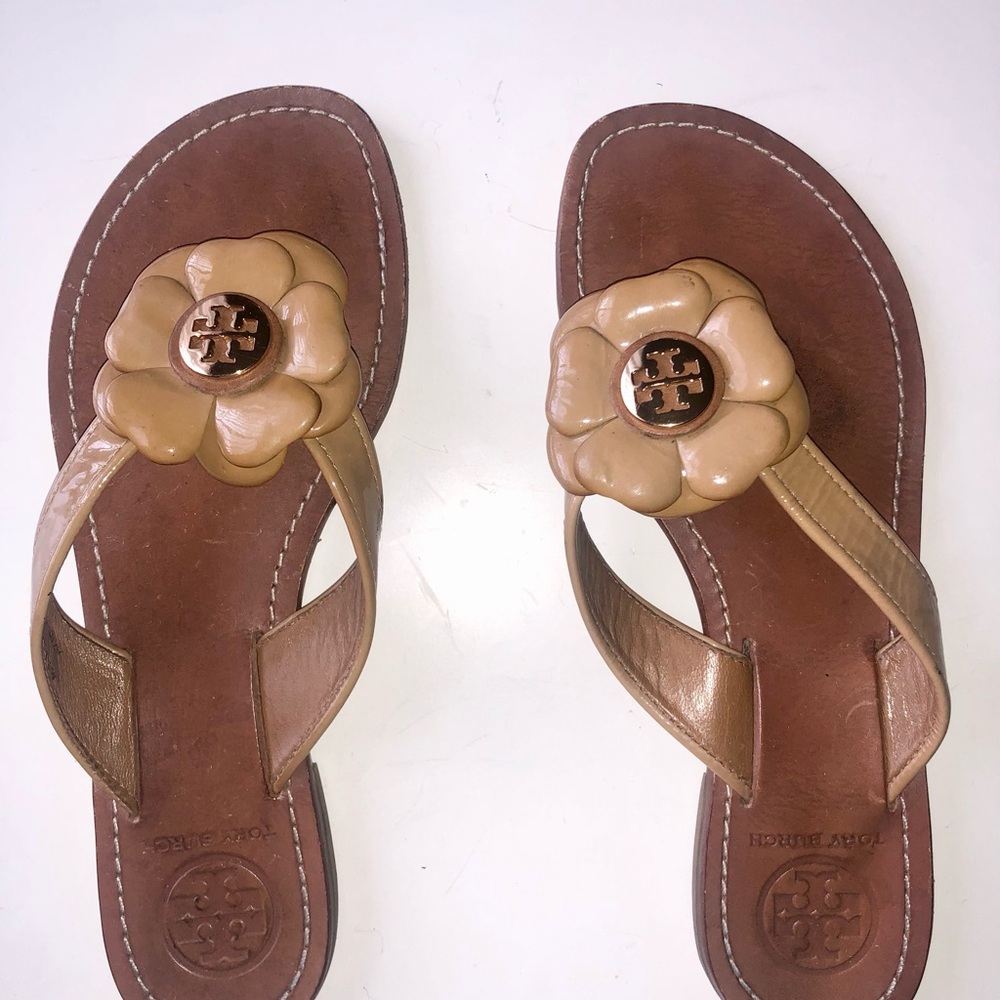 Tory Burch Brown Leather Sandals with Floral Accent HTF! 🌺🌸🩴. $REDUCED$